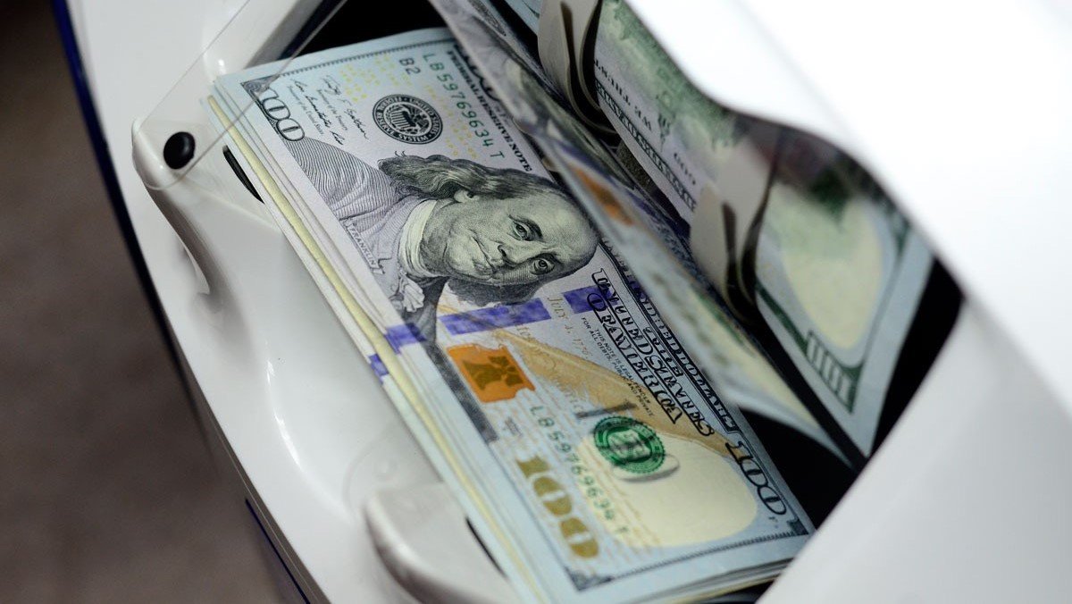 [TIN TỨC] – Nhìn lại 1 năm “đình đám” của tỷ giá